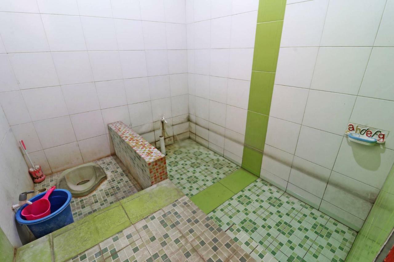 ホテル アグン ペルマタ アーサ Cipanas  エクステリア 写真